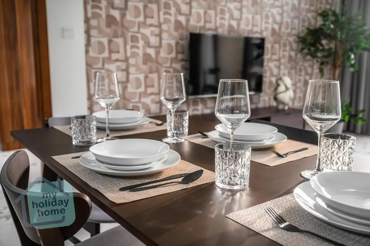 Brand New Fully Furnished Apartment Ras al-Khaimah 0*,